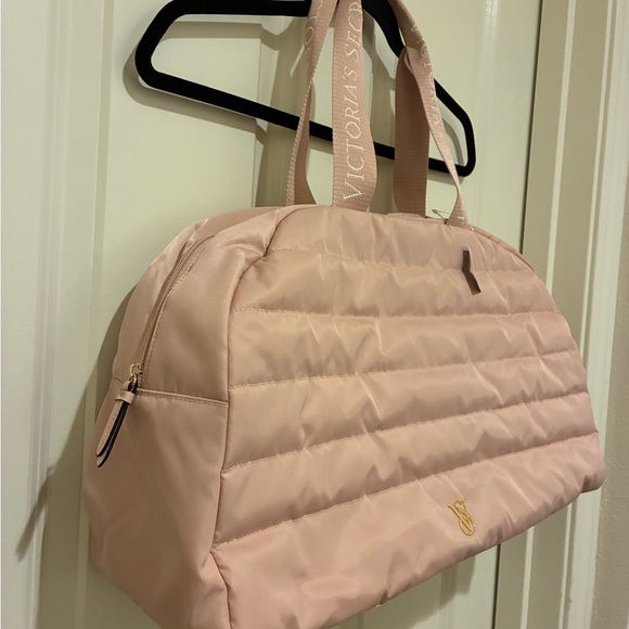 Victoria's Secret Light Pink Quilted Travel Bag - Picture 2 of 6